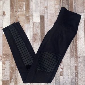 Alo moto yoga gym leggings size small
